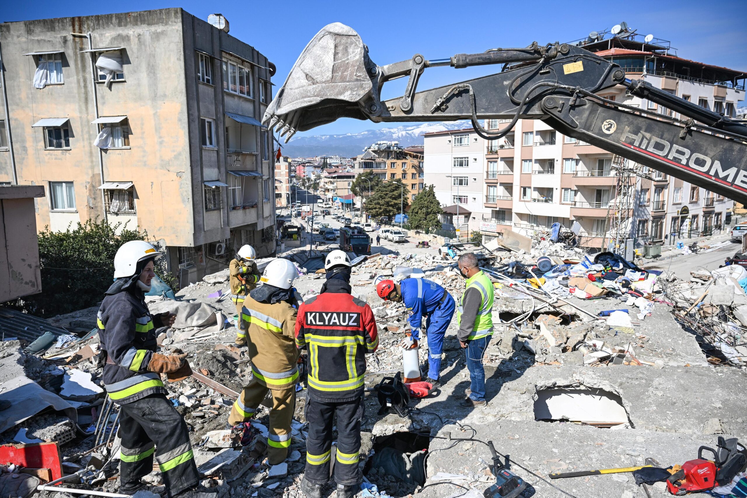 トルコ、大地震で220万人避難　建国以来最悪の犠牲