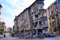 【トルコ大地震】治安悪化が進行か　死者２万８０００人超
