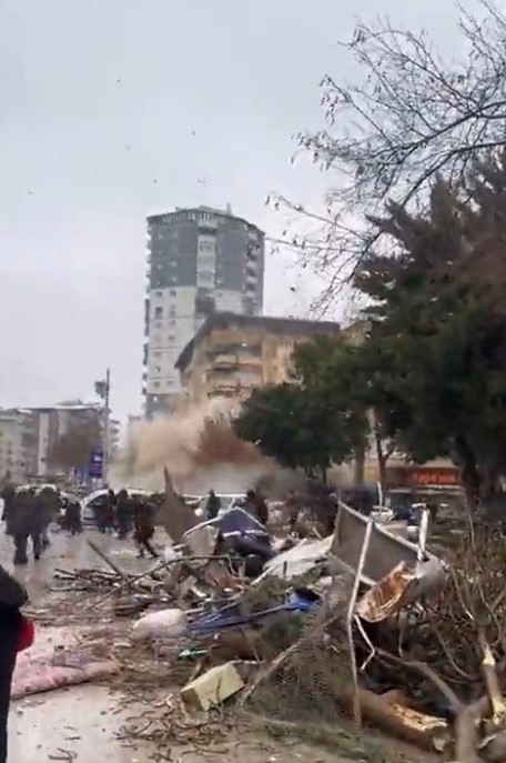 【動画】トルコの大地震、思ったよりやばそう